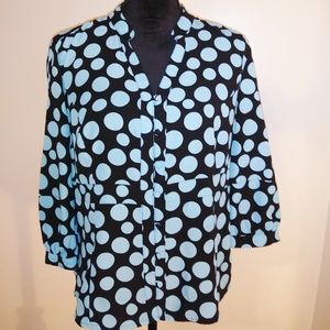 Naomi blouse black with blue polka dots